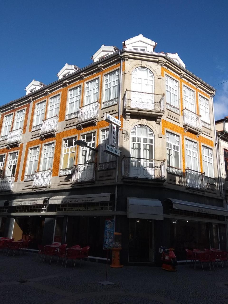 مبيت وإفطار فيلا ريال Residencial Real - Antiga Rosas المظهر الخارجي الصورة
